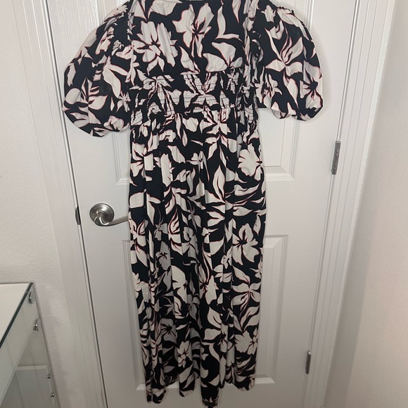 GAP XL Tall Floral Midi Dress • Sweetheart Neckline • Puff Sleeves • Pockets - Picture 3 of 5